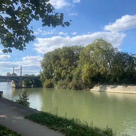 Close To Paris * Maisons-Alfort